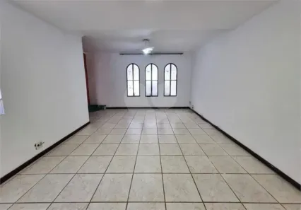 Sobrado com 3 Quartos à venda, 227m² no Jardim Ester Yolanda, São Paulo