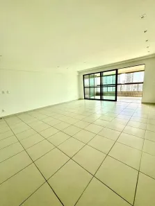 Apartamento com 4 Quartos para alugar, 204m² no Monteiro, Recife