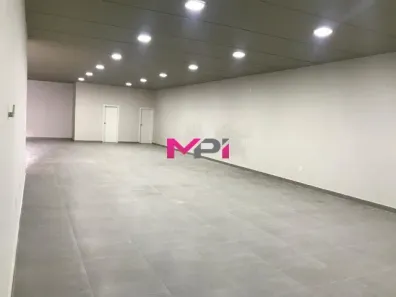 Galpão/Depósito/Armazém para alugar, 750m² no Vila Arens II, Jundiaí