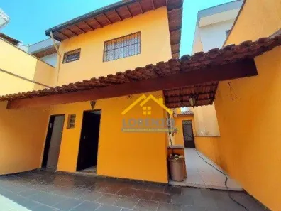 Sobrado com 3 Quartos à venda, 236m² no Vila Scarpelli, Santo André