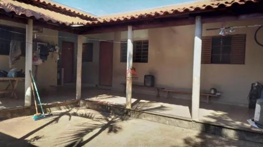 Casa com 4 Quartos à venda, 215m² no Jardim Nenê Gomes, Uberaba