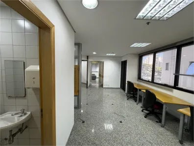 Sala Comercial para alugar, 37m² no Santo Amaro, São Paulo