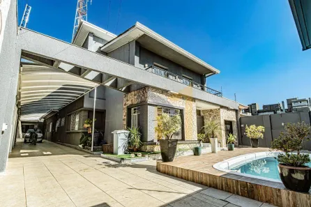 Casa com 2 Quartos para alugar, 672m² no Cristo Rei, Curitiba
