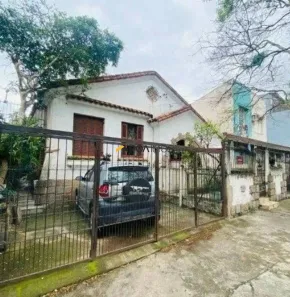 Imóvel Comercial com 3 Quartos para alugar, 300m² no Santo Antônio, Porto Alegre