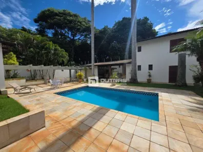 Casa com 4 Quartos para alugar, 460m² no Centro, Piracicaba