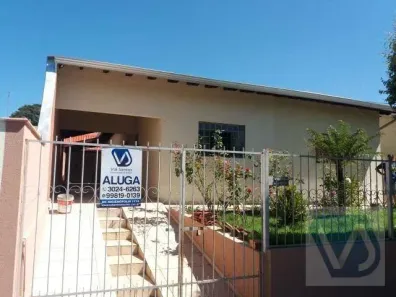 Casa com 3 Quartos para alugar, 160m² no Cafezal, Londrina