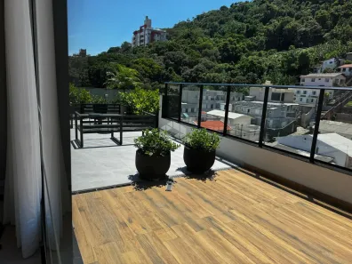 Apartamento com 2 Quartos à venda, 69m² no Centro, Florianópolis