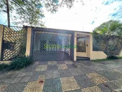 Casa com 5 Quartos para alugar, 250m² no Parque Industrial, Maringá