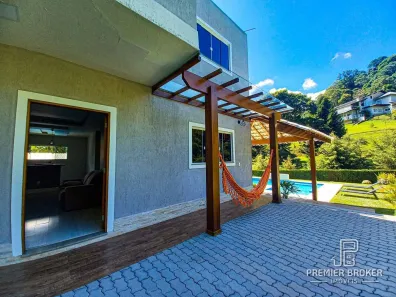 Casa com 10 Quartos à venda, 400m² no Vargem Grande, Teresópolis