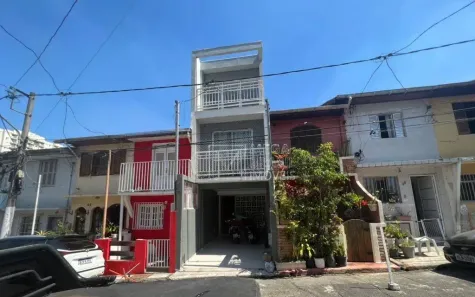 Sobrado com 2 Quartos à venda, 127m² no Vila Gumercindo, São Paulo