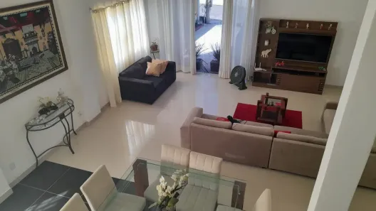 Casa de Condomínio com 4 Quartos para alugar, 244m² no Vargem Grande, Rio de Janeiro