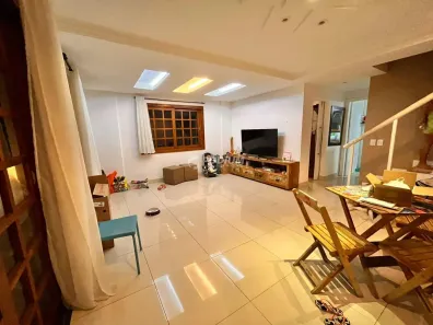 Casa de Condomínio com 3 Quartos à venda, 165m² no Vargem Pequena, Rio de Janeiro