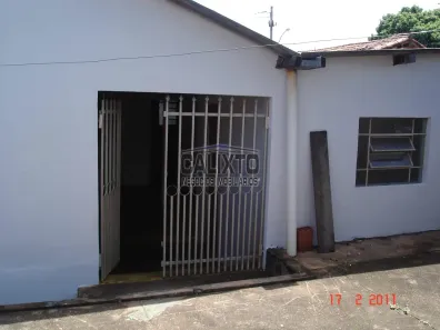 Casa com 3 Quartos à venda, 220m² no Laranjeiras, Uberlândia