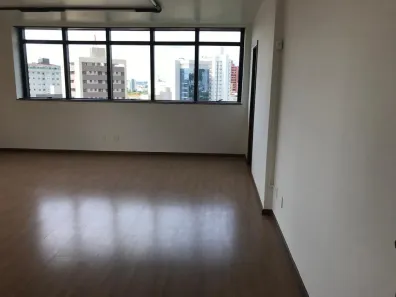 Sala Comercial para alugar, 55m² no Santa Efigênia, Belo Horizonte