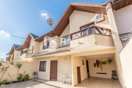 Sobrado com 3 Quartos à venda, 175m² no Boqueirão, Curitiba