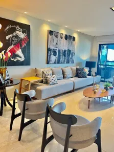 Apartamento com 3 Quartos para alugar, 194m² no Pajuçara, Maceió