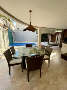 Sobrado com 4 Quartos à venda, 330m² no Loteamento Portal do Sol I, Goiânia