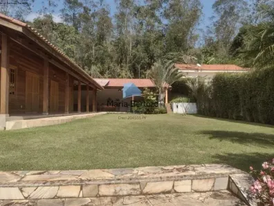 Fazenda/Sítio com 5 Quartos à venda, 450m² no Centro, Igaratá