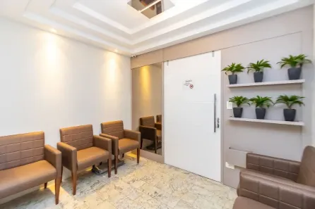 Sala Comercial para alugar, 66m² no Centro, Curitiba