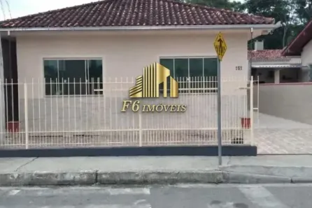 Casa com 3 Quartos à venda, 200m² no Forquilhas, São José
