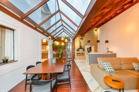Sobrado com 4 Quartos à venda, 294m² no Iná, São José dos Pinhais