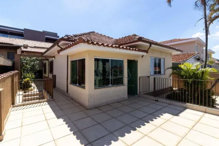 Casa com 3 Quartos à venda, 176m² no Vila Guedes, São Paulo