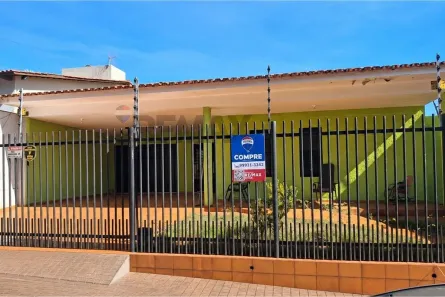 Casa com 3 Quartos à venda, 241m² no , Santa Helena de Goiás
