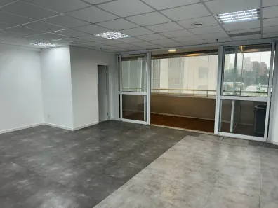 Sala Comercial para alugar, 192m² no Chácara Santo Antônio (Zona Sul), São Paulo