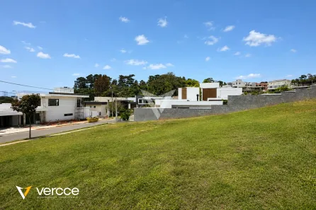 Lote/Terreno à venda, 700m² no Jardim Santa Teresa, Jundiaí