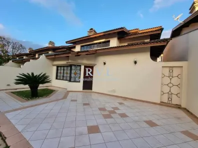 Casa de Condomínio com 3 Quartos para alugar, 190m² no Vila Santista, Atibaia