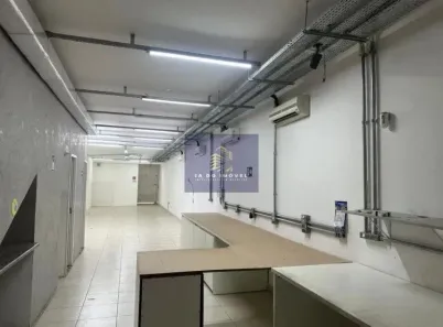 Ponto Comercial com 3 Quartos para alugar, 350m² no Cidade Monções, São Paulo