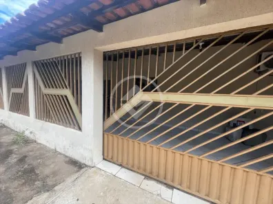 Sobrado com 3 Quartos à venda, 160m² no Setor Gentil Meireles, Goiânia