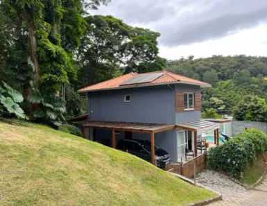 Casa de Condomínio com 5 Quartos à venda, 200m² no Bonsucesso, Petrópolis