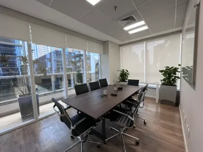 Sala Comercial para venda ou aluguel, 123m² no Jardim das Acácias, São Paulo
