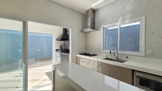 Casa de Condomínio com 3 Quartos à venda, 140m² no Jardim São Pedro, Mogi das Cruzes