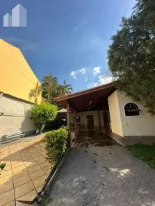 Casa com 3 Quartos à venda, 260m² no Moquetá, Nova Iguaçu
