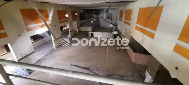 Sobrado com 3 Quartos para alugar, 500m² no Jardim, Santo André