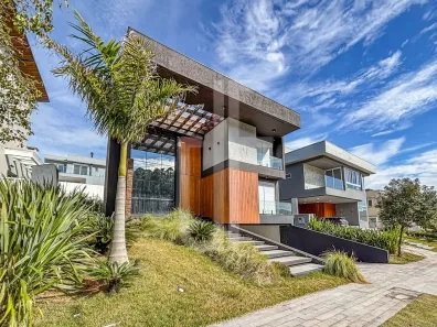 Casa de Condomínio com 4 Quartos à venda, 286m² no Vila Nova, Porto Alegre