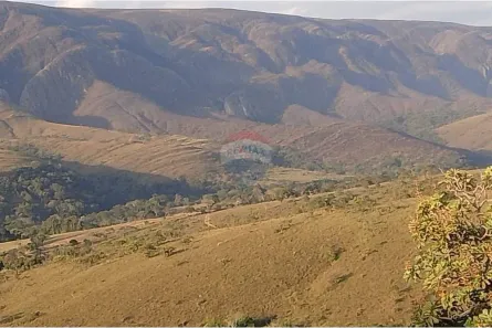 Fazenda/Sítio com 1 Quarto à venda, 542800m² no Delfinópolis, Delfinópolis