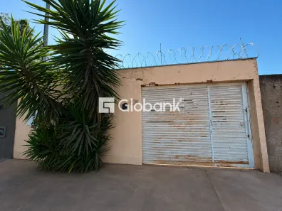 Casa com 3 Quartos para alugar, 80m² no Camilo Prates, Montes Claros