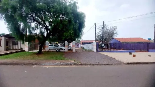 Casa com 3 Quartos à venda, 684m² no Brasília, Cascavel