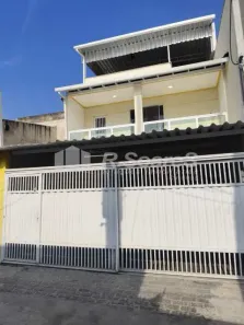 Casa com 2 Quartos à venda, 228m² no Realengo, Rio de Janeiro