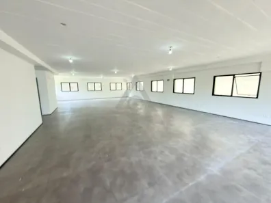 Sala Comercial para alugar, 167m² no Swiss Park, Campinas