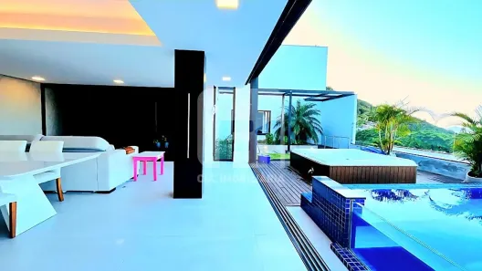 Casa com 4 Quartos à venda, 287m² no Trindade, Florianópolis