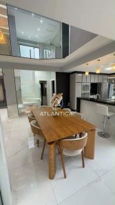 Casa com 4 Quartos à venda, 300m² no Lagoa, Macaé