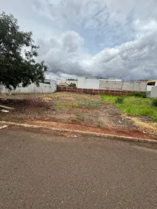 Lote/Terreno à venda, 400m² no Jardim Munique, Maringá