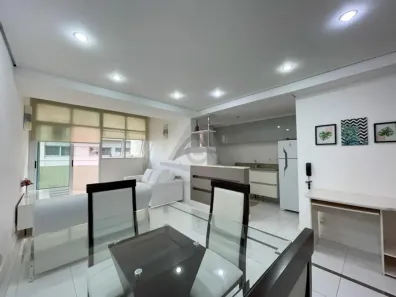 Apartamento com 2 Quartos para alugar, 90m² no Cambuí, Campinas