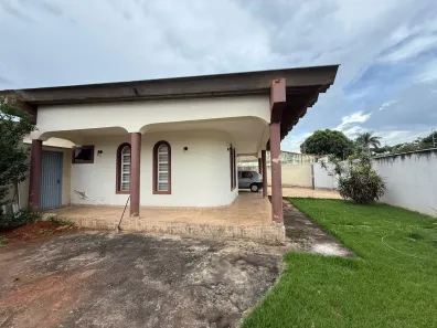 Casa com 4 Quartos à venda, 300m² no Jardim Planalto, Goiânia