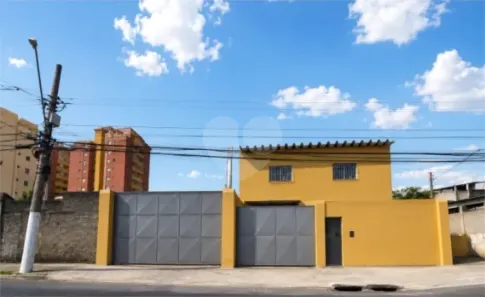 Galpão/Depósito/Armazém para alugar, 304m² no Vila Baby, São Paulo