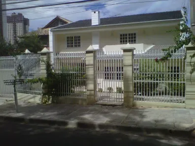 Casa com 4 Quartos à venda, 400m² no Mossunguê, Curitiba